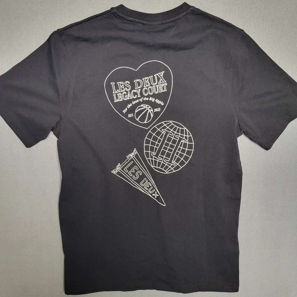 Les‎ Deux Atlas T-Shirt Mens Small Black Legacy Court Graphic Crew Neck NWT